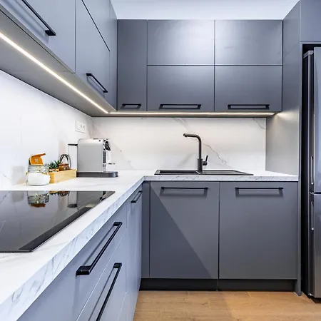 Adm Eurovea Tower Premium * 브라티슬라바